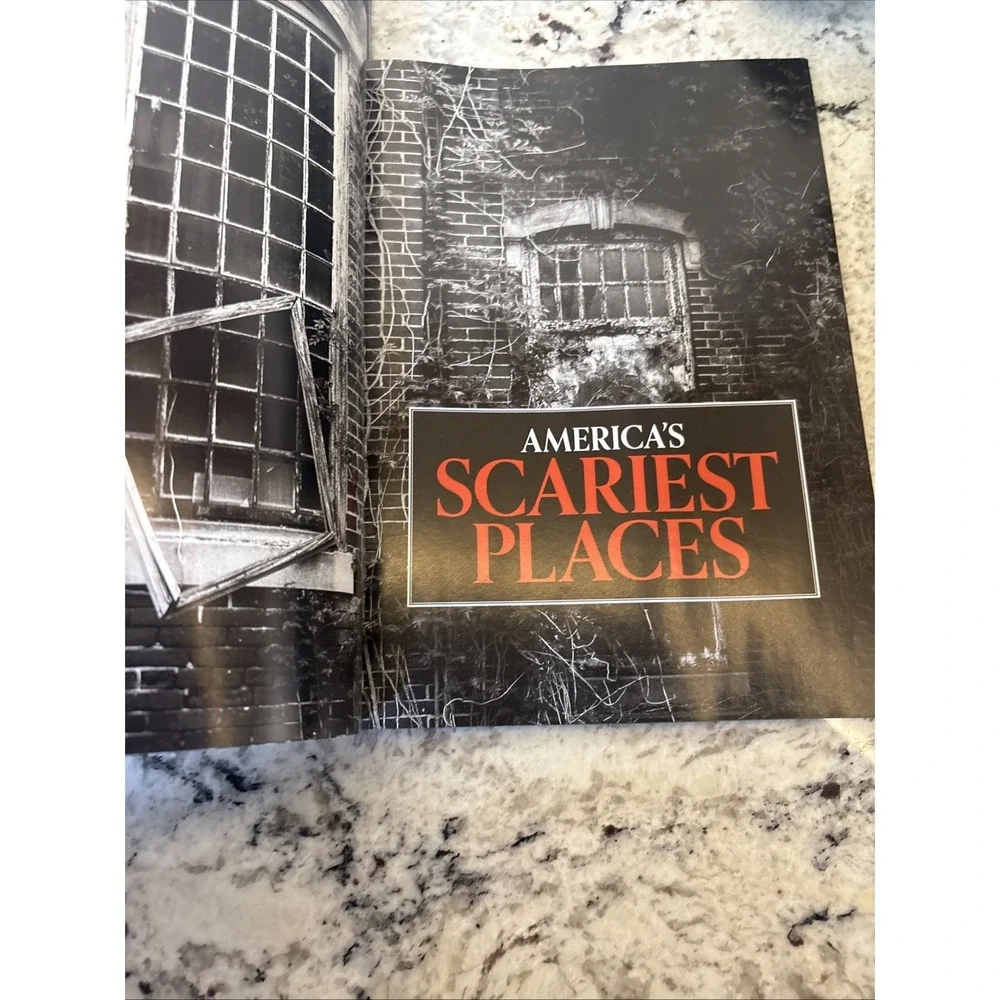 Lot Of 3 Ghost Haunted Themed Magazines World Scariest Ghost Hunting Halloween